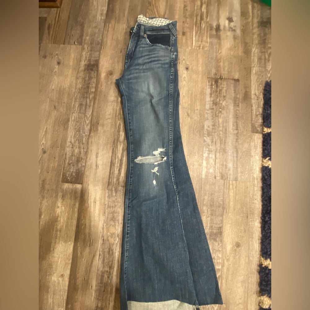 Ariat 26L NWT High Rise Thea Flare Jean